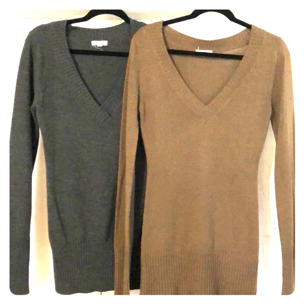 🌺 Zenana Outfitters V Neck Long Sleeve Sweaters